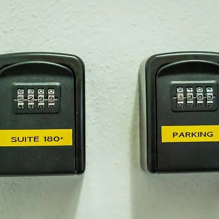 180° - Di *