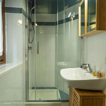 180° - Di Apartamento Blevio